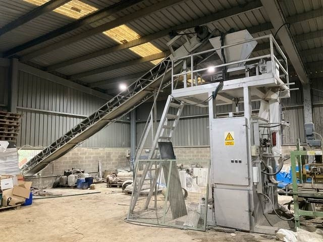 Semca 80 - Csomagológép: 1 kép. Semca 80 - Csomagológép: 1 kép.