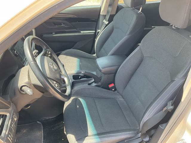 Autó Ssangyong Korando: 21 kép.
