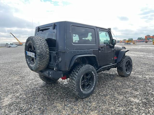 Chrysler Jeep Wrangler - Terepjáró/ SUV: 3 kép. Chrysler Jeep Wrangler - Terepjáró/ SUV: 3 kép.
