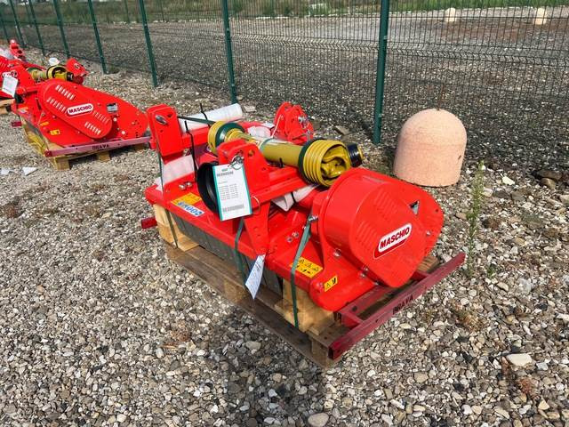Maschio Gaspardo Brava 120 3P Fix - Szárzúzó: 1 kép. Maschio Gaspardo Brava 120 3P Fix - Szárzúzó: 1 kép.