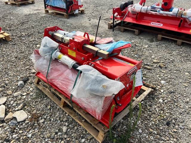 Maschio Gaspardo W105 CH 4CBL - Talajmaró: 1 kép. Maschio Gaspardo W105 CH 4CBL - Talajmaró: 1 kép.
