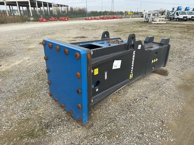 Mustang HS10000 - Építőipari berendezések: 2 kép. Mustang HS10000 - Építőipari berendezések: 2 kép.