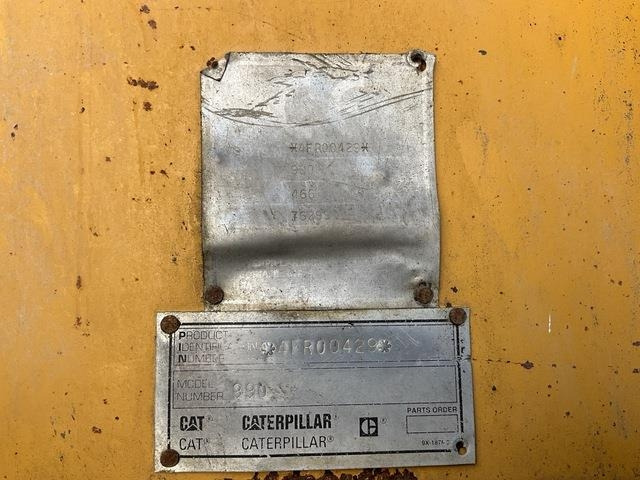 CAT 990 - Gumikerekes homlokrakodó: 5 kép. CAT 990 - Gumikerekes homlokrakodó: 5 kép.