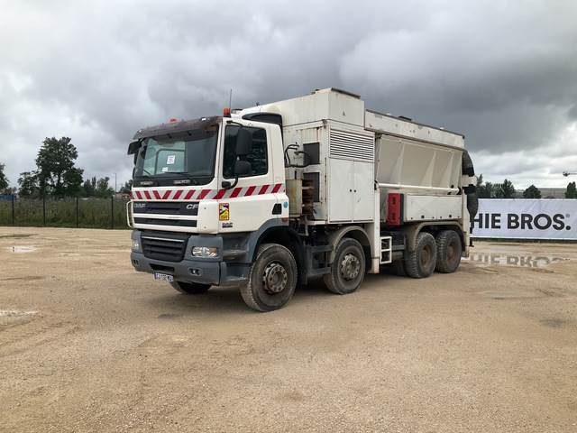 DAF CF85.460 - Lánctalpas kotró: 1 kép. DAF CF85.460 - Lánctalpas kotró: 1 kép.