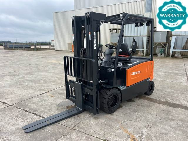 Doosan B30X-7 PLUS - Elektromos targonca: 1 kép. Doosan B30X-7 PLUS - Elektromos targonca: 1 kép.