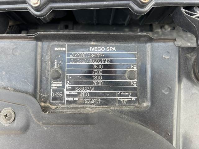 Iveco Daily 35C15 - Vontató: 5 kép. Iveco Daily 35C15 - Vontató: 5 kép.