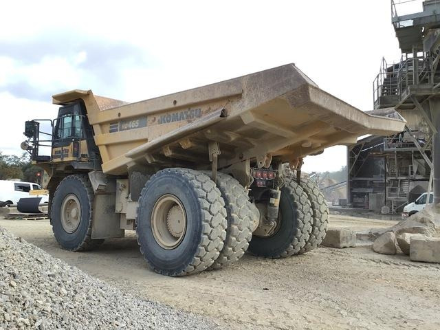 Komatsu HD465-8EO - Bánya teherautó: 2 kép. Komatsu HD465-8EO - Bánya teherautó: 2 kép.