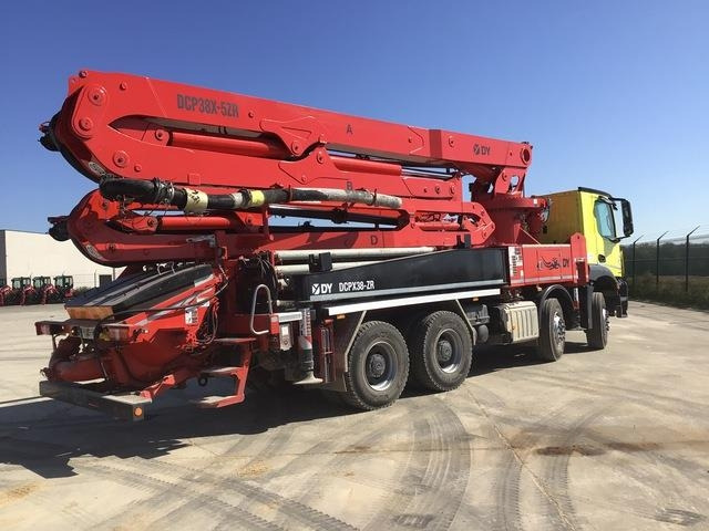 Mercedes-Benz Arocs 4143 - Betonpumpa: 3 kép. Mercedes-Benz Arocs 4143 - Betonpumpa: 3 kép.