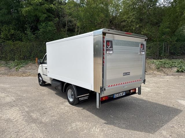 Piaggio Porter NP6 - Furgon: 2 kép. Piaggio Porter NP6 - Furgon: 2 kép.