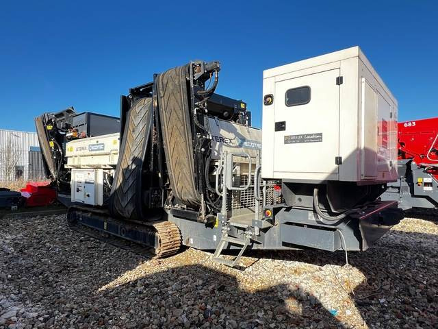 Terex Ecotec TMS320 - Osztályozó berendezés: 3 kép. Terex Ecotec TMS320 - Osztályozó berendezés: 3 kép.