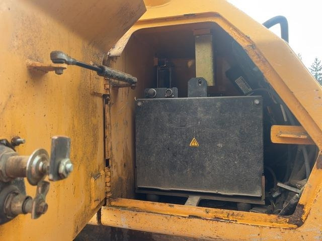 Buldózer Liebherr PR724L: 12 kép. Buldózer Liebherr PR724L: 12 kép.