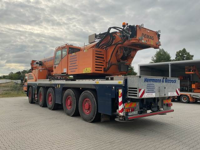 Terex Demag AC250-5 - Terepjáró autódaru: 2 kép. Terex Demag AC250-5 - Terepjáró autódaru: 2 kép.