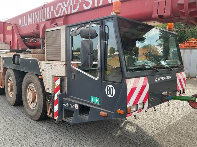 Terepjáró autódaru Terex Demag AC80-1: 24 kép.