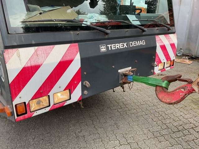 Terepjáró autódaru Terex Demag AC80-1: 14 kép.