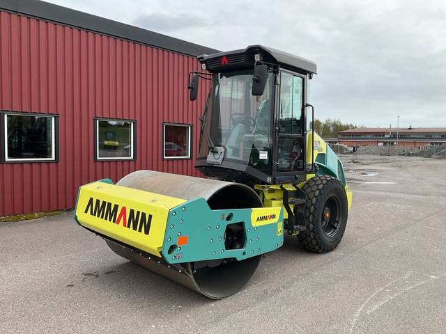 Ammann ARS70 - Talajtömörítő: 1 kép. Ammann ARS70 - Talajtömörítő: 1 kép.