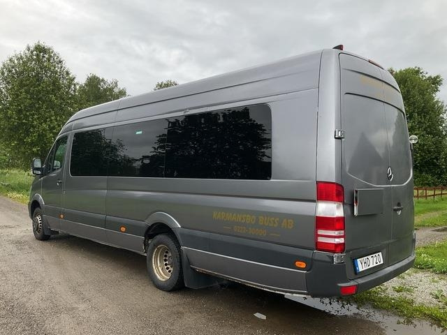 Mercedes-Benz Sprinter 516 CDI - Minibusz, Kisbusz: 2 kép. Mercedes-Benz Sprinter 516 CDI - Minibusz, Kisbusz: 2 kép.