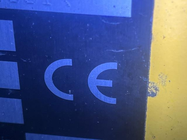 Csuklós dömper Volvo A60H: 6 kép. Csuklós dömper Volvo A60H: 6 kép.