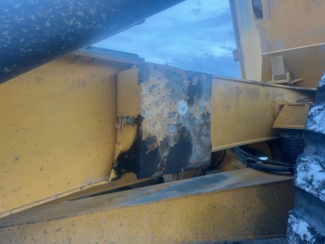 Csuklós dömper Volvo A60H: 11 kép. Csuklós dömper Volvo A60H: 11 kép.