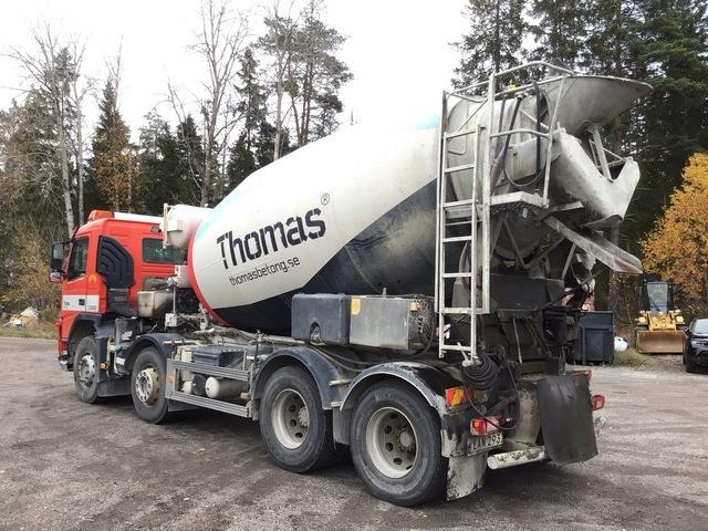 Volvo FM400 - Betonmixer: 2 kép. Volvo FM400 - Betonmixer: 2 kép.