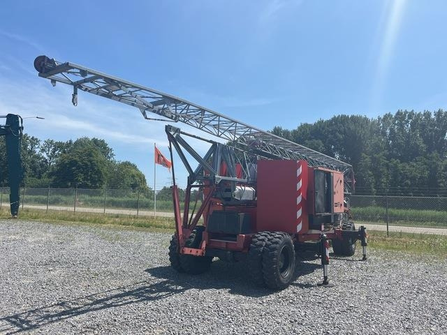 Montalift 102S-4WD(S) - Toronydaru: 1 kép. Montalift 102S-4WD(S) - Toronydaru: 1 kép.