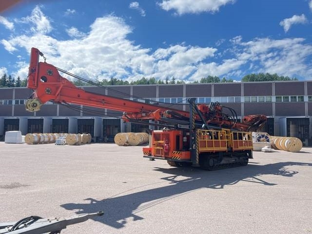 Hanjin D&B 120W - Fúrógép: 3 kép. Hanjin D&B 120W - Fúrógép: 3 kép.