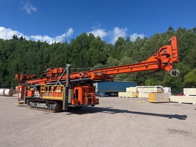 Hanjin D&B 120W - Fúrógép: 2 kép. Hanjin D&B 120W - Fúrógép: 2 kép.