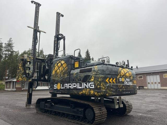 Solar Pilling Hydraulic Pilling Device/ Proto - Cölöpverő: 2 kép. Solar Pilling Hydraulic Pilling Device/ Proto - Cölöpverő: 2 kép.