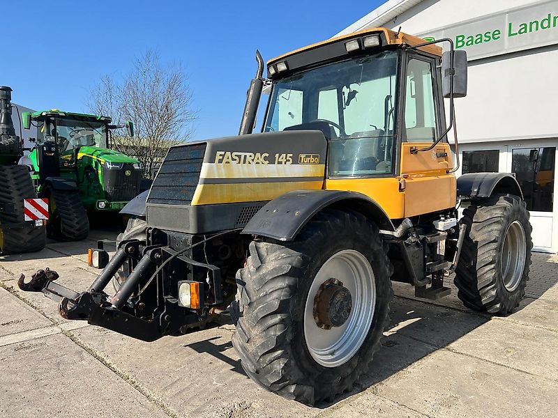 JCB Fastrac 145 Turbo - Traktor: 2 kép. JCB Fastrac 145 Turbo - Traktor: 2 kép.