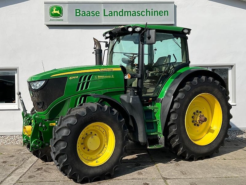 John Deere 6210R Frontzapfwelle - Traktor: 1 kép. John Deere 6210R Frontzapfwelle - Traktor: 1 kép.
