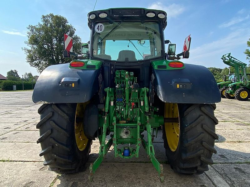 John Deere 6215R AutoPowr 50km/h - Traktor: 4 kép. John Deere 6215R AutoPowr 50km/h - Traktor: 4 kép.