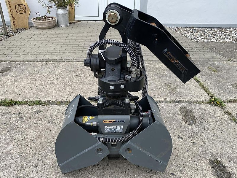 Kinshofer Zweischalengreifer CO2 H-30 - Csipegető kanál: 1 kép. Kinshofer Zweischalengreifer CO2 H-30 - Csipegető kanál: 1 kép.