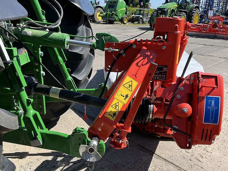 Kuhn GMD 280-FF SEHR GUT - Fűkasza: 5 kép. Kuhn GMD 280-FF SEHR GUT - Fűkasza: 5 kép.