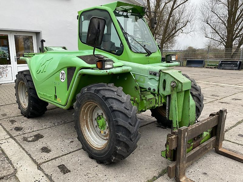 Merlo P34.7 mit Palettengabel - Teleszkópos rakodó: 3 kép. Merlo P34.7 mit Palettengabel - Teleszkópos rakodó: 3 kép.