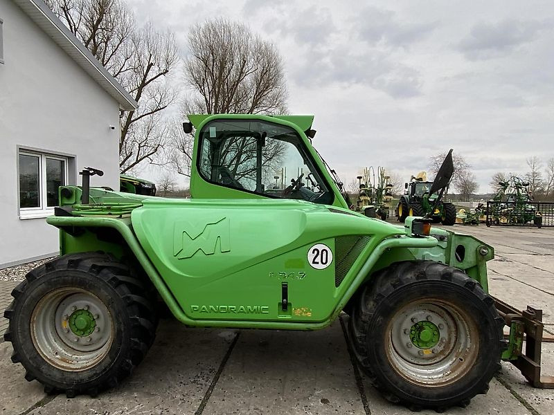 Merlo P34.7 mit Palettengabel - Teleszkópos rakodó: 4 kép. Merlo P34.7 mit Palettengabel - Teleszkópos rakodó: 4 kép.