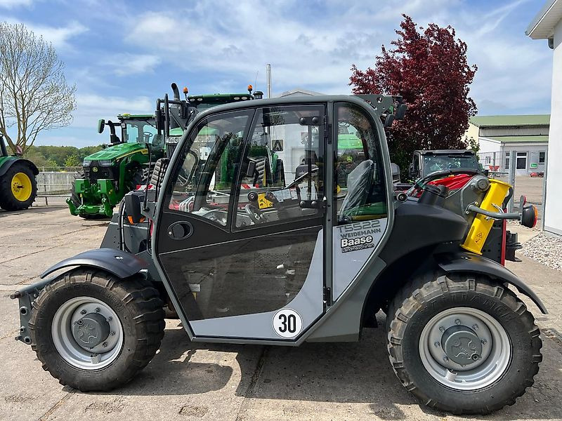 Weidemann T5522 EURO 30km/h - Teleszkópos rakodó: 3 kép. Weidemann T5522 EURO 30km/h - Teleszkópos rakodó: 3 kép.