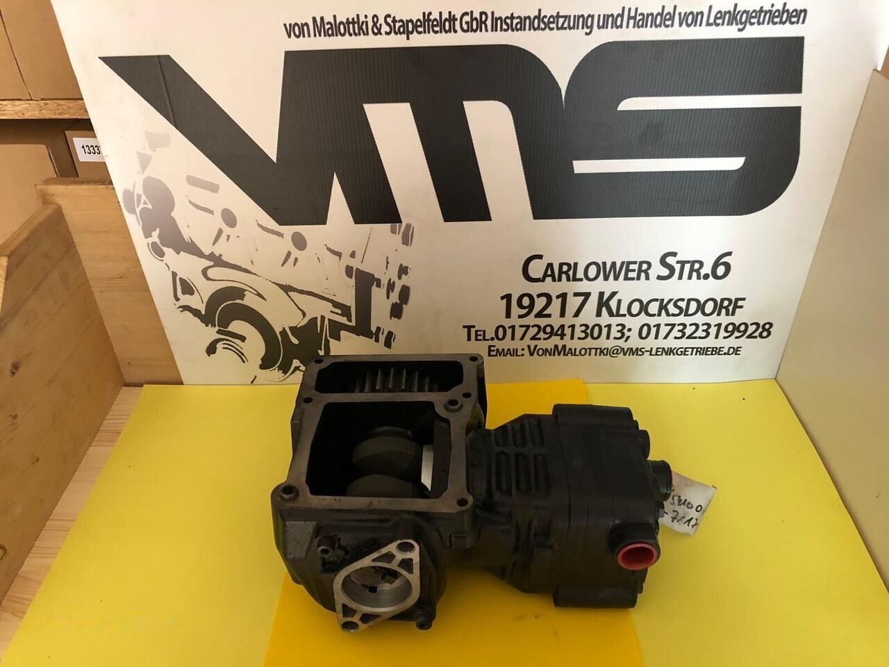 Knorr-Bremse 1 Zylinder 51541007121 MAN D-2066, D-2676 - Kompresszor, sűrített levegő rendszer - Teherautó: 1 kép. Knorr-Bremse 1 Zylinder 51541007121 MAN D-2066, D-2676 - Kompresszor, sűrített levegő rendszer - Teherautó: 1 kép.