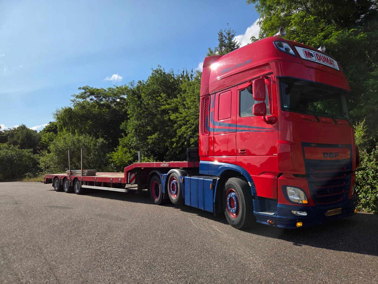 DAF XF 460 FTG 6x2 Super Spacecab + Nooteboom semi-dieplader - Alvaz teherautó: 4 kép. DAF XF 460 FTG 6x2 Super Spacecab + Nooteboom semi-dieplader - Alvaz teherautó: 4 kép.