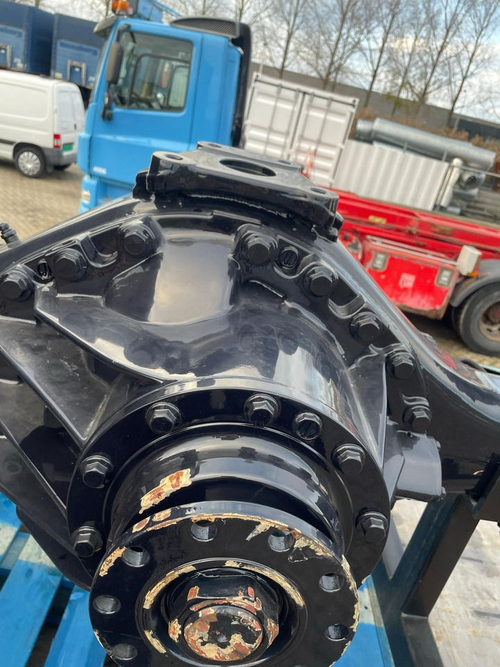 DAF vooras + achteras aandrijfas voor DAF 85/95 vrachtwagen - Tengely és alkatrészek - Teherautó: 5 kép. DAF vooras + achteras aandrijfas voor DAF 85/95 vrachtwagen - Tengely és alkatrészek - Teherautó: 5 kép.