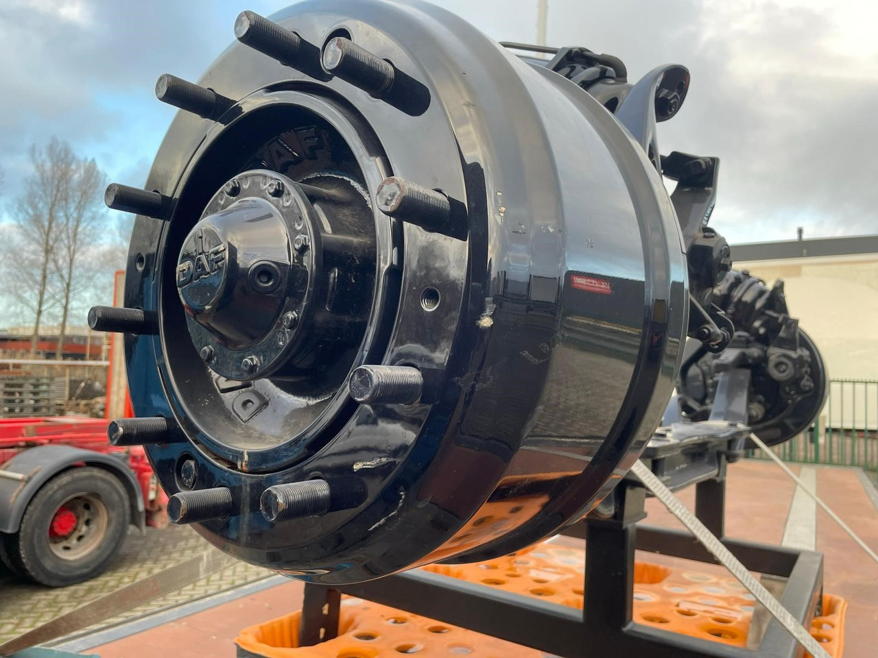 DAF vooras + achteras aandrijfas voor DAF 85/95 vrachtwagen - Tengely és alkatrészek - Teherautó: 1 kép. DAF vooras + achteras aandrijfas voor DAF 85/95 vrachtwagen - Tengely és alkatrészek - Teherautó: 1 kép.