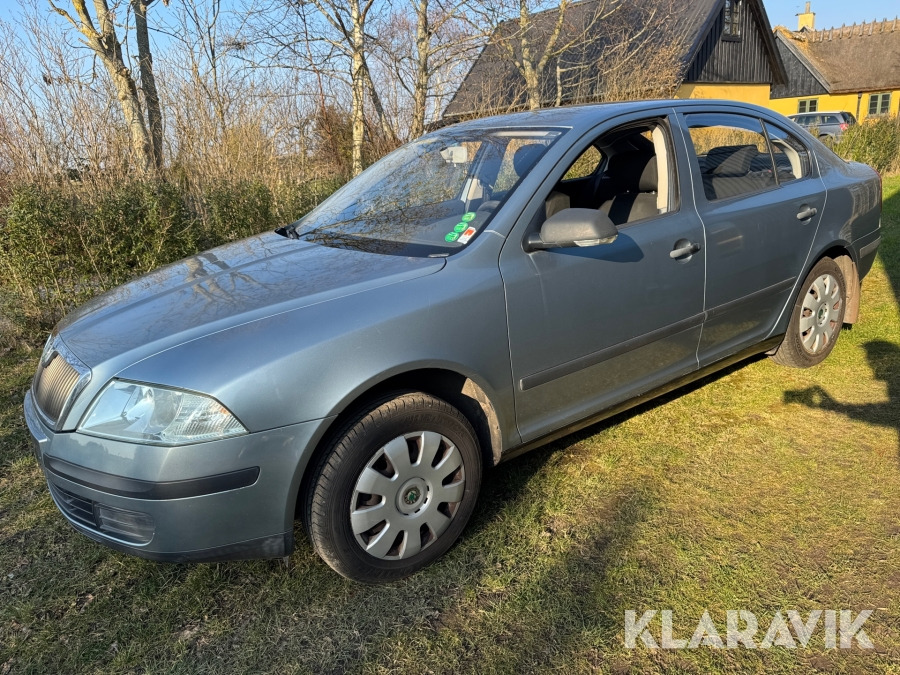 Personbil Skoda Octavia 1,6 - Autó: 1 kép. Personbil Skoda Octavia 1,6 - Autó: 1 kép.