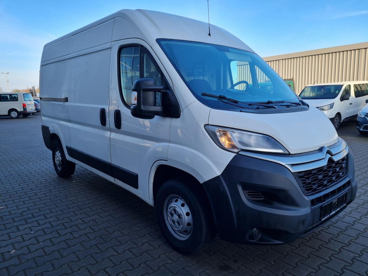 Citroen Jumper 33 Kasten L2H2 AHK KLIMA KAMERA TEMPOMAT - Kis furgon: 3 kép. Citroen Jumper 33 Kasten L2H2 AHK KLIMA KAMERA TEMPOMAT - Kis furgon: 3 kép.