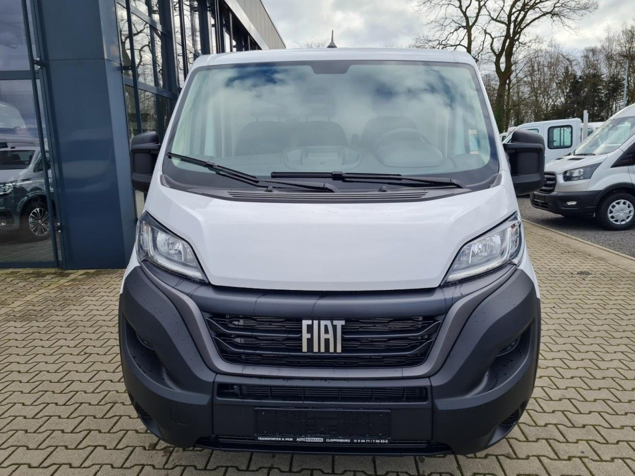 Fiat Ducato 30 Kasten L1H1 KLIMA PDC TEMPOMAT - Kis furgon: 2 kép. Fiat Ducato 30 Kasten L1H1 KLIMA PDC TEMPOMAT - Kis furgon: 2 kép.