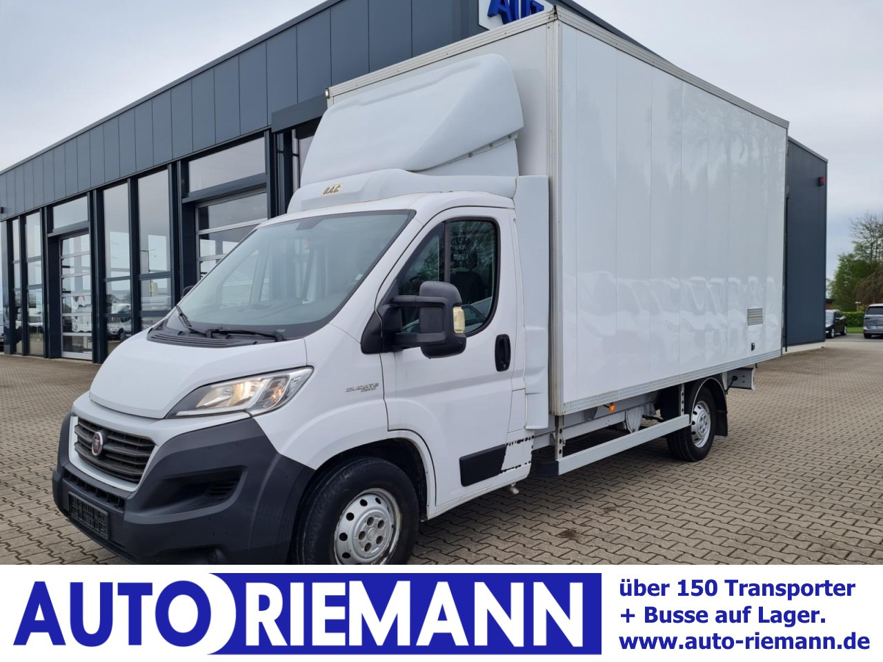 Fiat Ducato 35 Koffer 150 maxi Multijet Klima - Dobozos kisteherautó: 1 kép. Fiat Ducato 35 Koffer 150 maxi Multijet Klima - Dobozos kisteherautó: 1 kép.