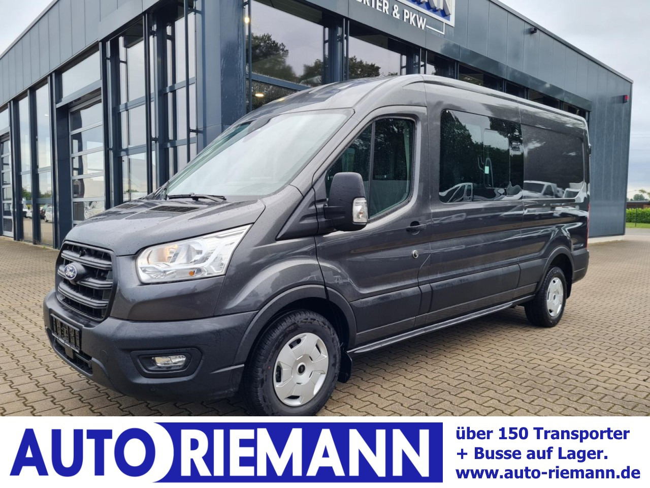 Ford Transit 3,5t Kasten Doka TDCi L3 Trend AHK Kamera - Furgon, Duplakabinos kisteherautó: 1 kép. Ford Transit 3,5t Kasten Doka TDCi L3 Trend AHK Kamera - Furgon, Duplakabinos kisteherautó: 1 kép.