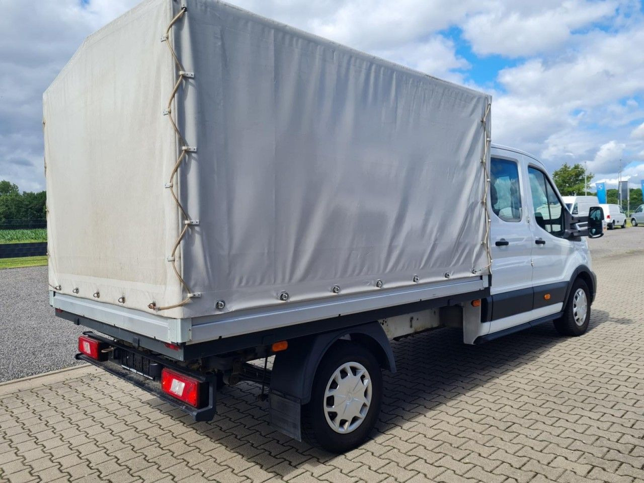 Ford Transit 350 DoKa Plane L3 Trend KLIMA TEMPOMAT - Ponyvás kisteherautó, Duplakabinos kisteherautó: 4 kép. Ford Transit 350 DoKa Plane L3 Trend KLIMA TEMPOMAT - Ponyvás kisteherautó, Duplakabinos kisteherautó: 4 kép.