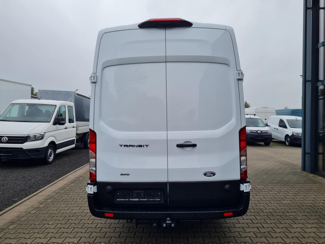 Ford Transit 350 Kasten Doka L4H3 Trend 4x4 AHK KAMERA - Furgon, Duplakabinos kisteherautó: 5 kép. Ford Transit 350 Kasten Doka L4H3 Trend 4x4 AHK KAMERA - Furgon, Duplakabinos kisteherautó: 5 kép.