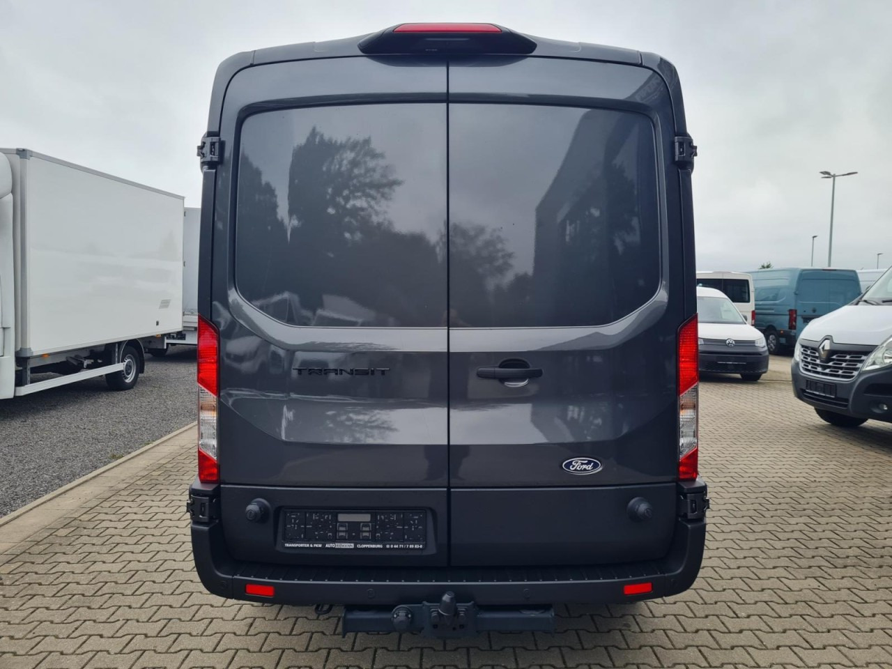 Ford Transit 350 Kasten L3H2 AG Trend AHK KAMERA TEMPOMAT - Furgon: 5 kép. Ford Transit 350 Kasten L3H2 AG Trend AHK KAMERA TEMPOMAT - Furgon: 5 kép.