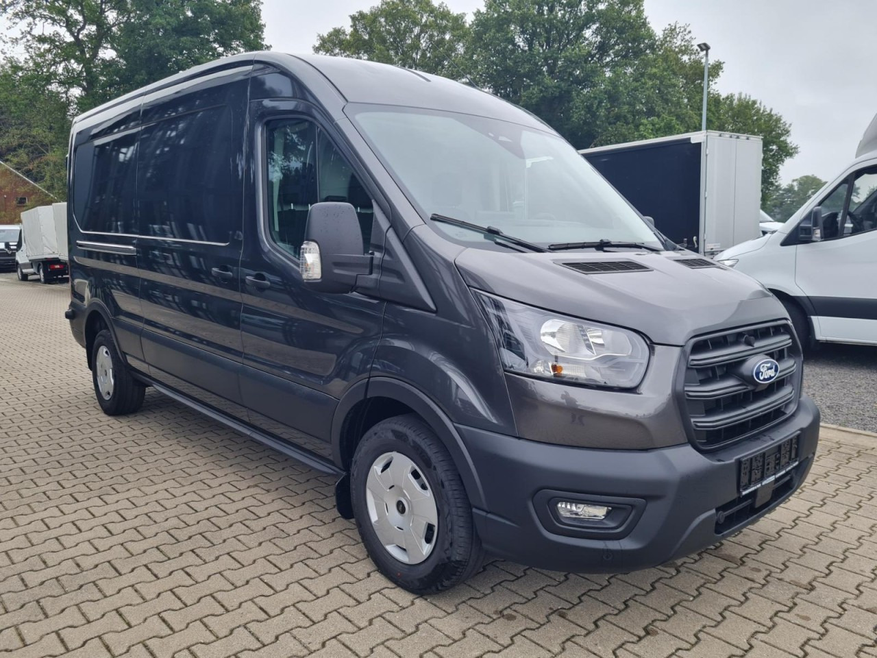 Ford Transit 350 Kasten L3H2 AG Trend AHK KAMERA TEMPOMAT - Furgon: 3 kép. Ford Transit 350 Kasten L3H2 AG Trend AHK KAMERA TEMPOMAT - Furgon: 3 kép.