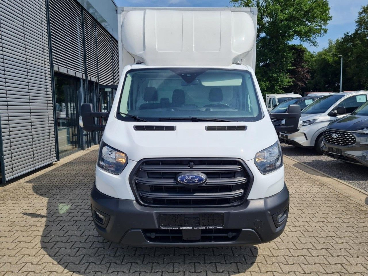 Ford Transit 350 Koffer mit LBW TDCi Trend KLIMA AUTO - Dobozos kisteherautó: 2 kép. Ford Transit 350 Koffer mit LBW TDCi Trend KLIMA AUTO - Dobozos kisteherautó: 2 kép.