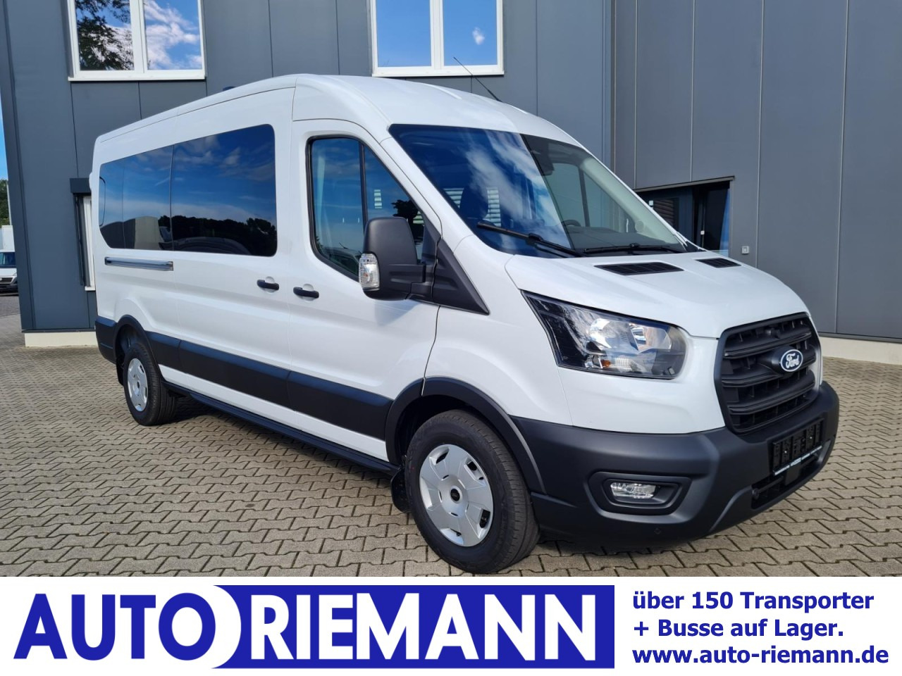 Ford Transit 350 Kombi TDCi L3 AG Trend 9 Sitze AHK KAMERA - Minibusz, Kisbusz: 1 kép. Ford Transit 350 Kombi TDCi L3 AG Trend 9 Sitze AHK KAMERA - Minibusz, Kisbusz: 1 kép.